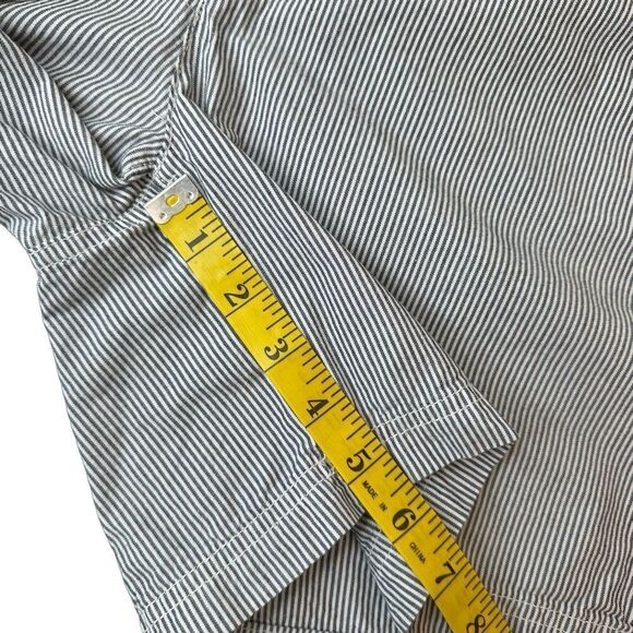 EDDIE BAUER Blue & White Pinstripe Cotton Shorts Size 12 - Picture 8 of 15